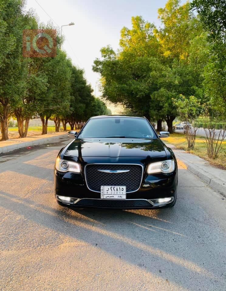 کرایسلەر 300
